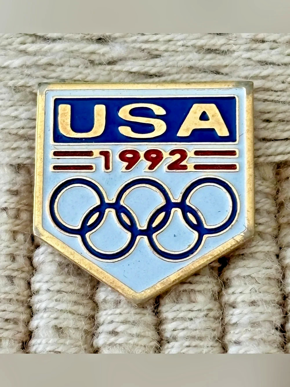 OLYMPICS Summer Games Vintage Barcelona 1992 Olympic Rings Logo Pin